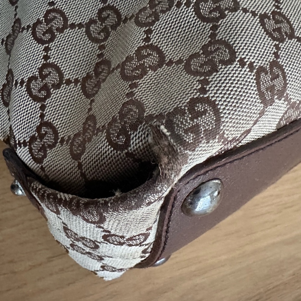Gucci Cherry Line Zippy Tote Bag - Picture 9 of 17
